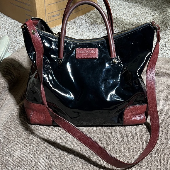 Kate Spade Black and Burgundy Shoulder Bag - Picture 1 of 16